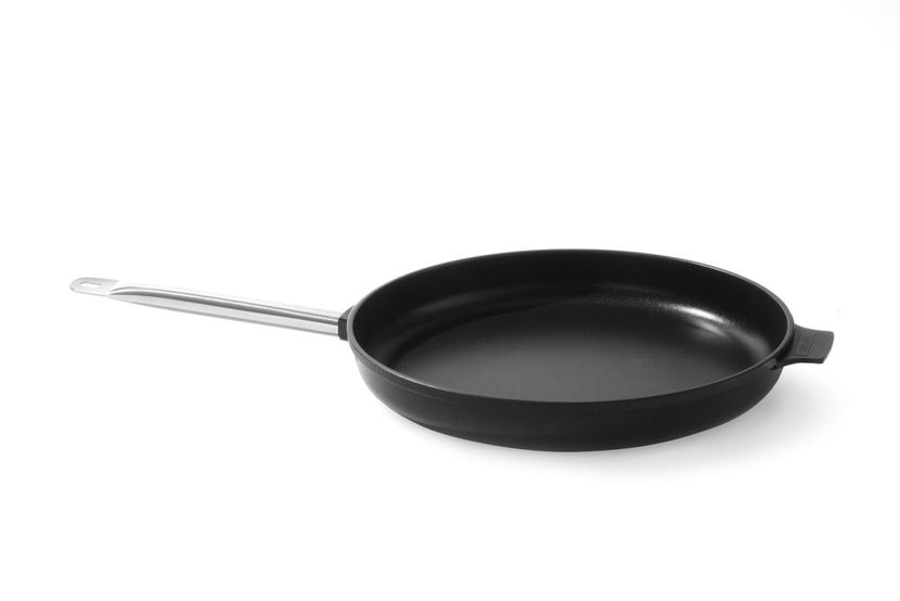 Frying pan cast aluminum 360x55 bottom 300 mm with stainless steel handle 1