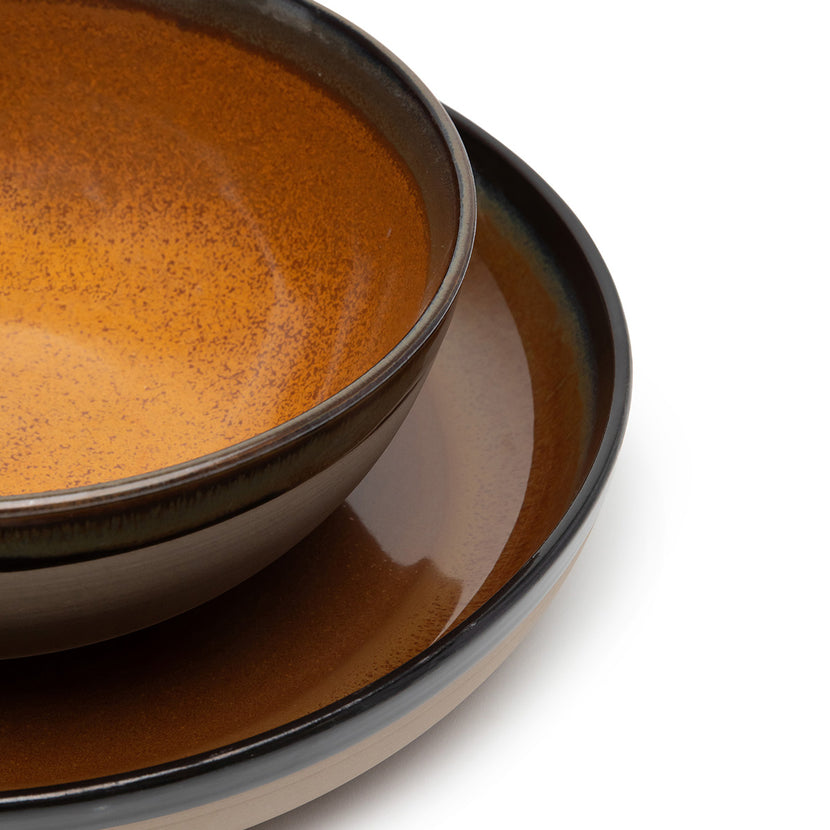 Surface Serving Plate M Rusty Brown L 32 W 32 H 5.5 cm 2/Box