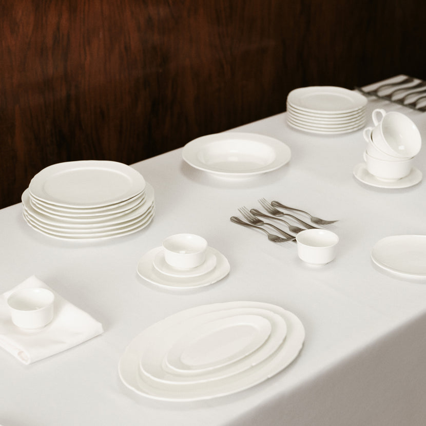 Silhouette Oval Plate S White 4/Box