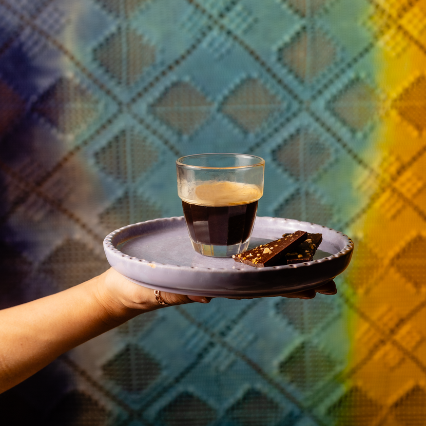 Onis Enigma Espresso glas 110 ml Xtrattuff close-up koffieglas professioneel horecaglas