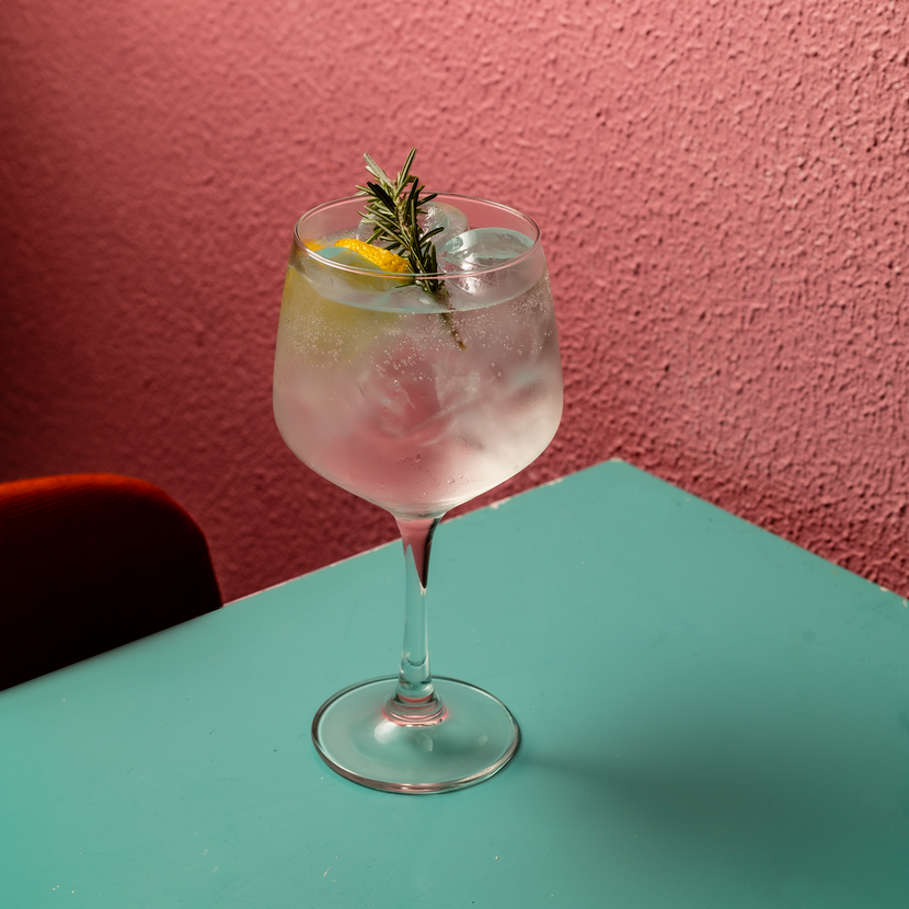 Onis Skyline Gin & Tonic glas 590 ml detail professioneel barglas horeca