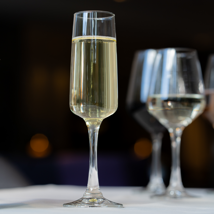 Onis Skyline Champagne glas 230 ml close-up professioneel champagneglas horeca