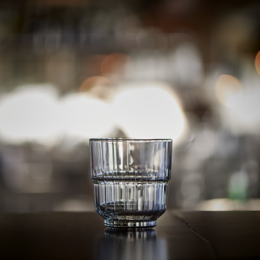 Onis Linq Rocks glas 266 ml close-up tumbler professioneel horecaglas